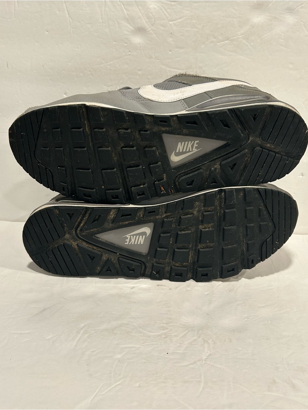 Nike Air Max Command Wolf Grey Sneakers, Men’s Sz 12 Basketball, Sports - Picture 9 of 13